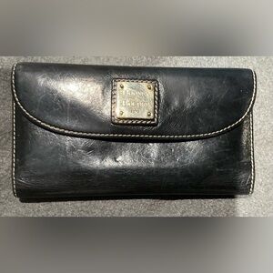Dooney & Bourke Wallet great used condition